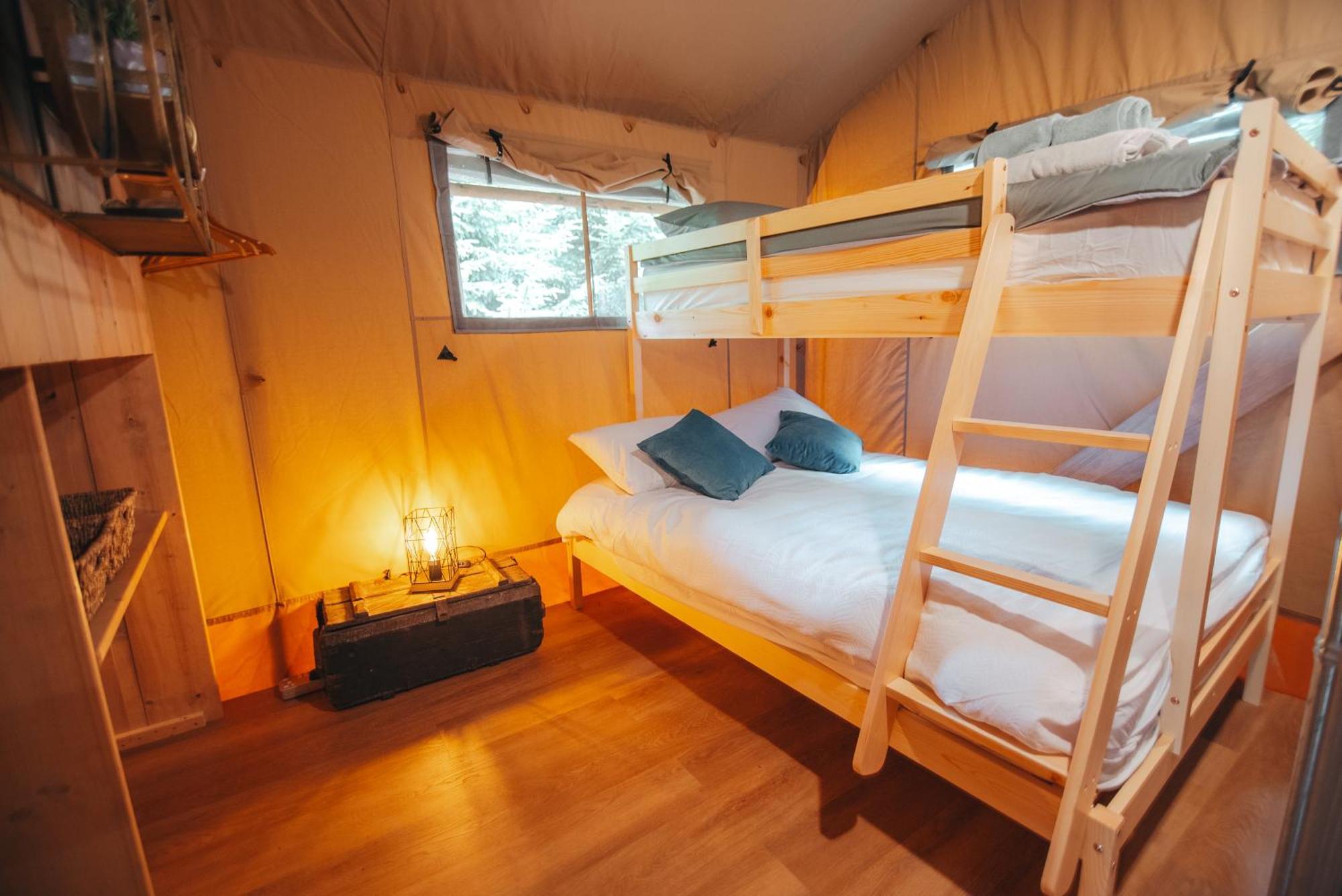 Cosy Forest Lodge Penrhos  ภายนอก รูปภาพ