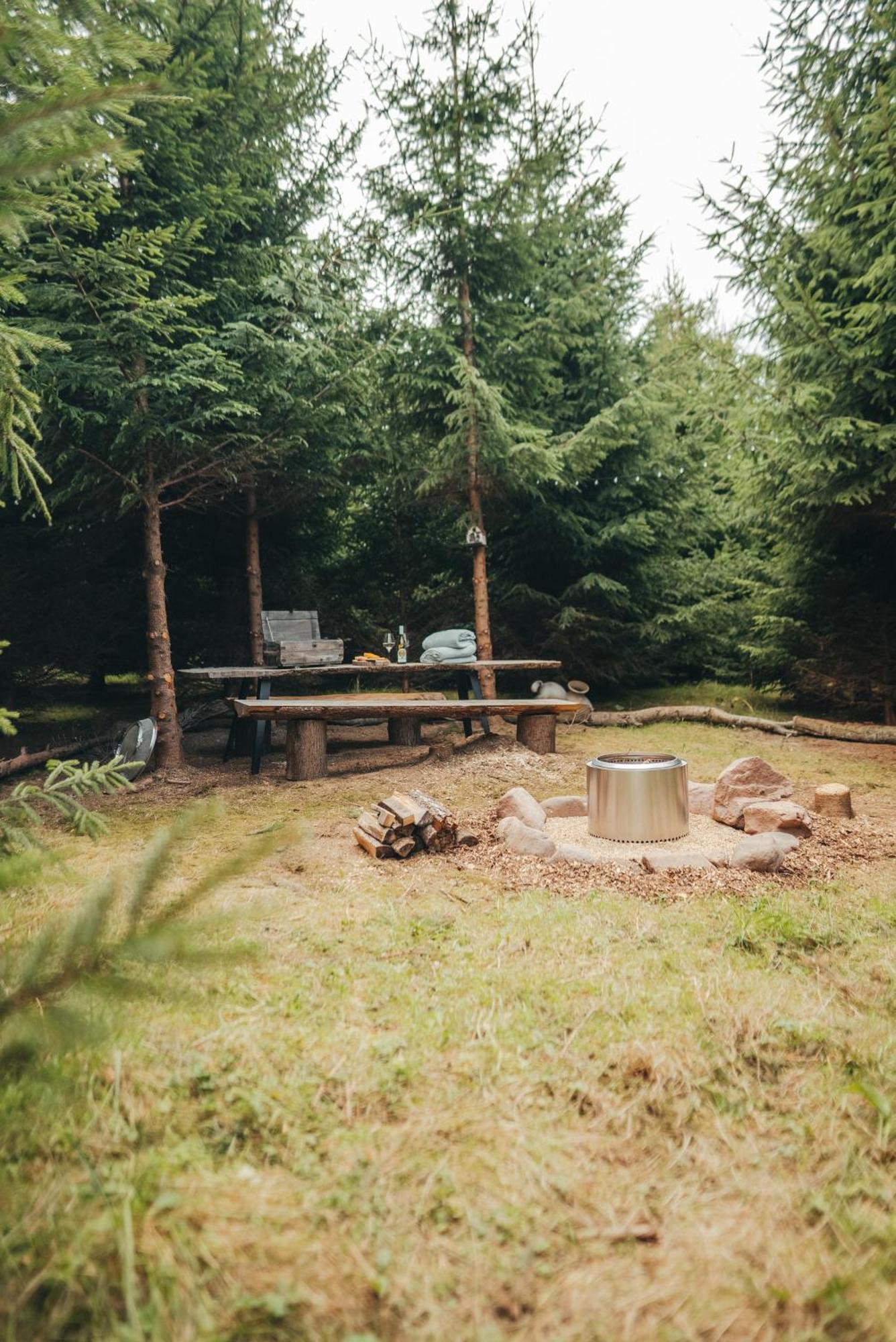 Cosy Forest Lodge Penrhos  ภายนอก รูปภาพ