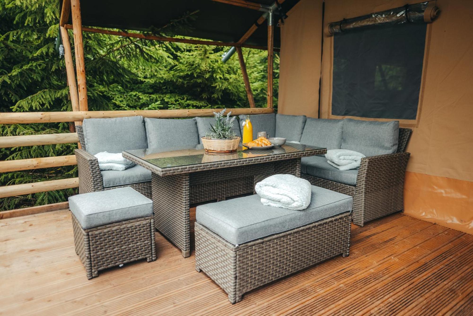 Cosy Forest Lodge Penrhos  ภายนอก รูปภาพ