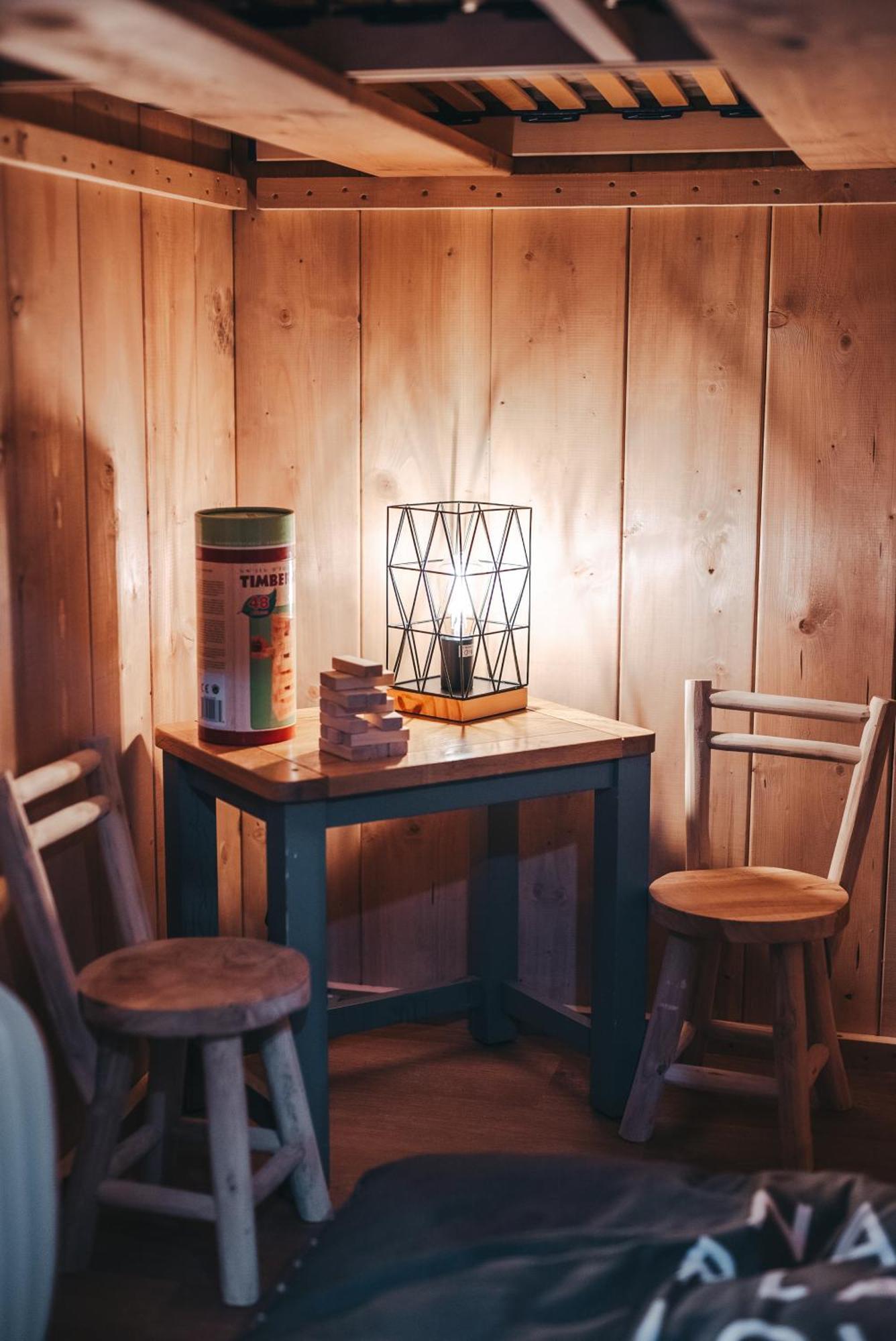 Cosy Forest Lodge Penrhos  ภายนอก รูปภาพ